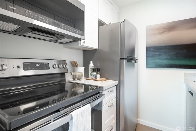 Seattle Condo: 1800 43rd Ave E