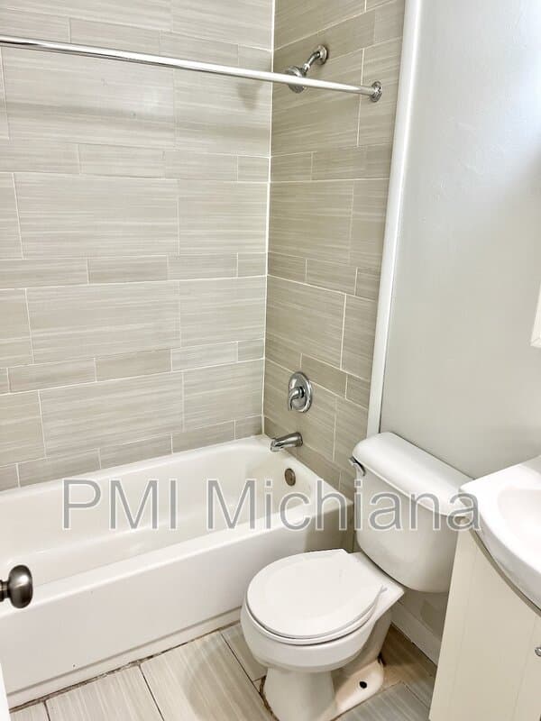 South Bend Condo: 2020 Lathrop St