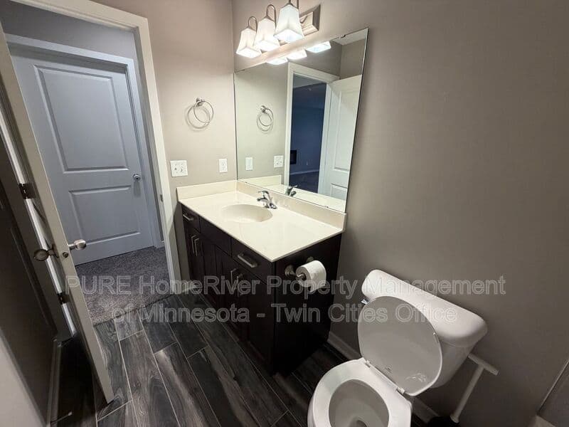 Rochester House: 3453 Ridgeline Dr SE