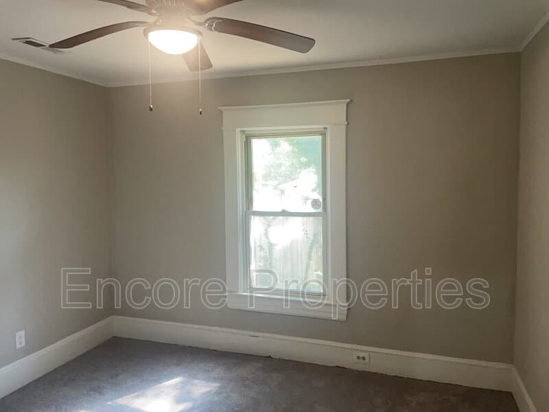 High Point House: 603 Hawthorne Ave