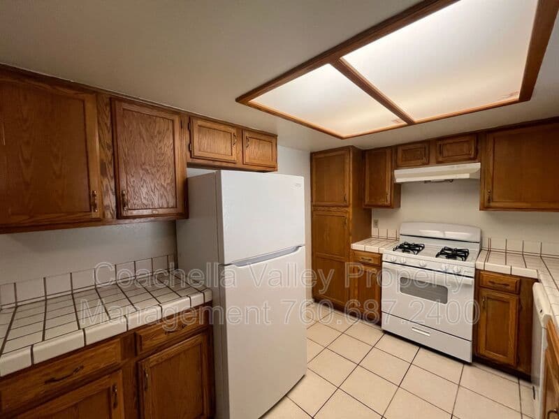 Cathedral City House: 28640 Landau Blvd
