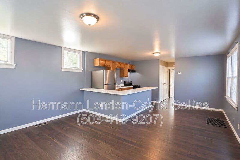 Saint Louis House: 5733 Albia Terrace