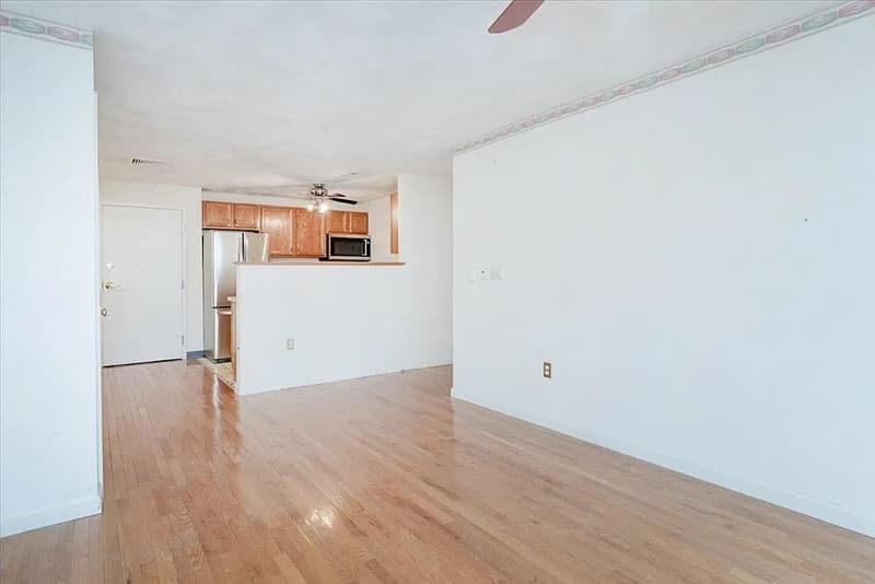 Peabody Condo: 107 Foster St