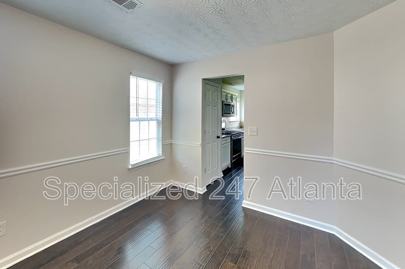 Newnan House: 34 Belmont Park Dr