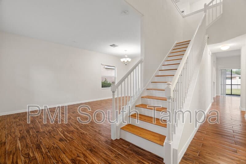 Hudson House: 13740 Newport Shores Dr