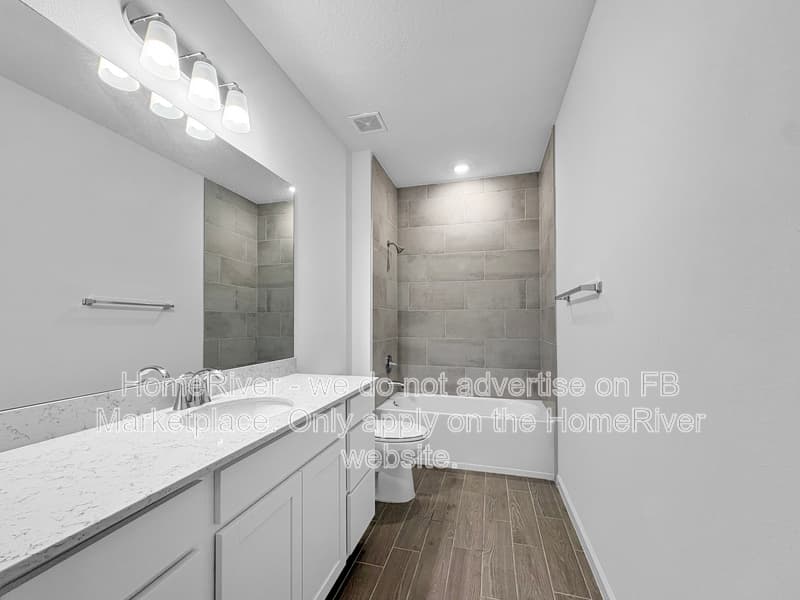 Ocala House: 4477 NW 14th Loop