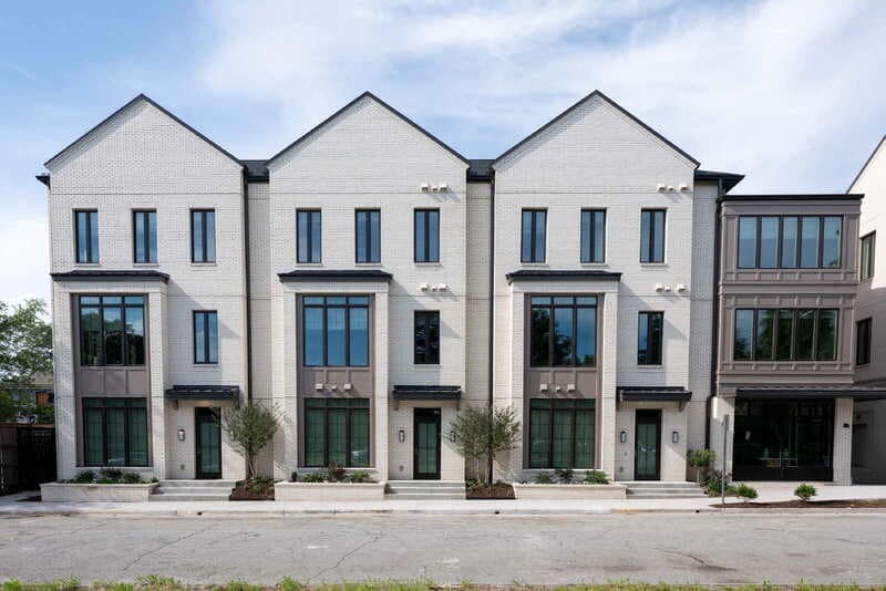 Savannah Condo: 2613 Montgomery Street