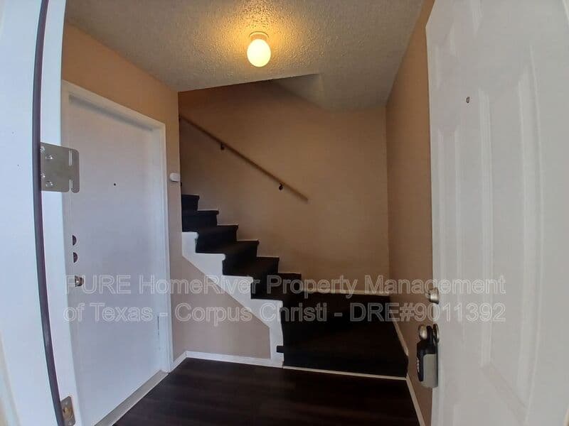 Corpus Christi Townhome: 4401 River Valley Dr