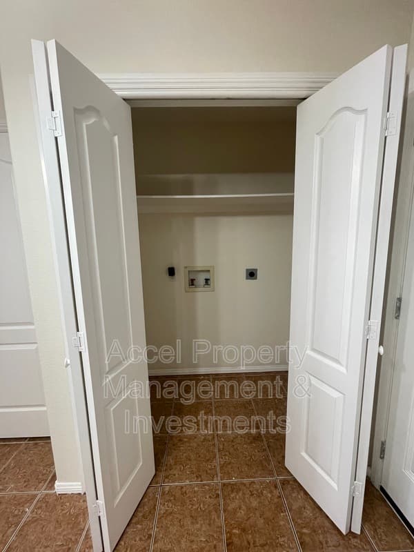 Edinburg Condo: 1712 Phoenix