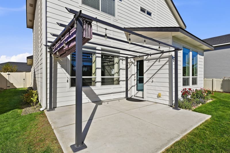 Meridian House: 4328 North Pale Creek Avenue