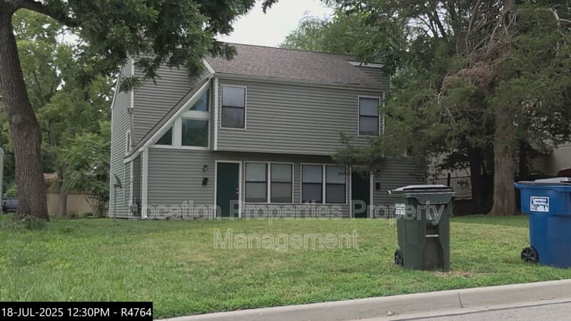 Lawrence Condo: 634 Arkansas Street - 1