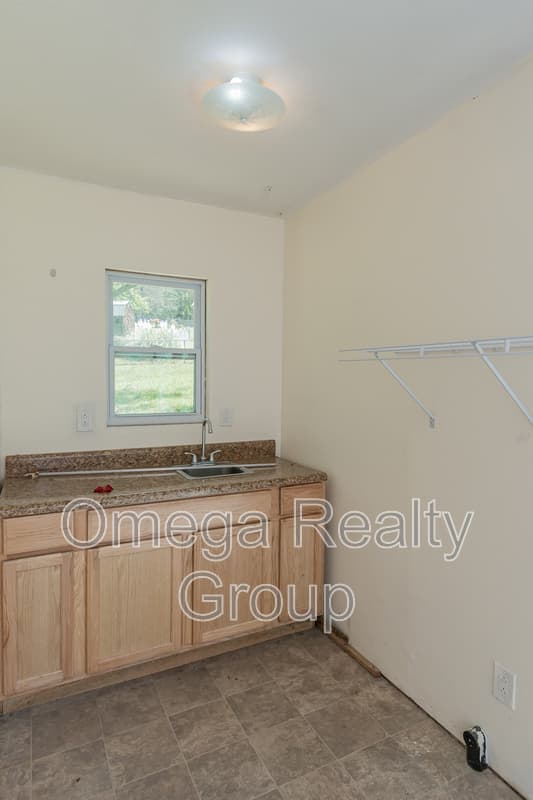 Pinson House: 6450 Kimberly Loop