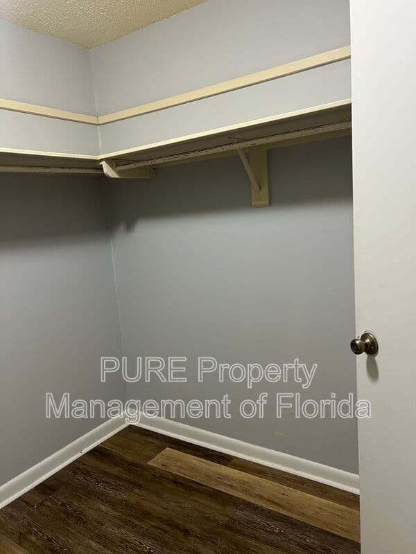 Ocala House: 629 NE 28th Avenue