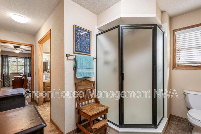 Bentonville House: 1609 SW 2nd Street