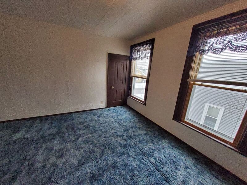 Oshkosh Condo: 317 West 14th Avenue - 317 A Upper