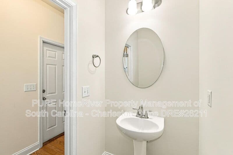 Mount Pleasant House: 2669 Lohr Dr