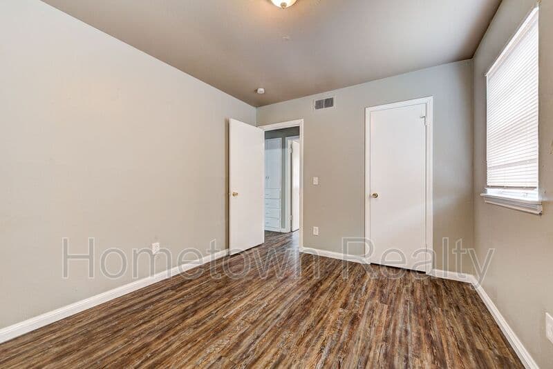 Midwest City House: 1308 McDonald Drive