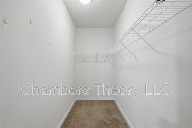 Arlington Condo: 2200 N Westmoreland St