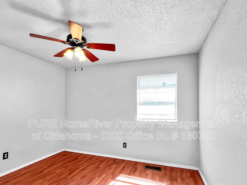 Yukon House: 1029 Cambridge Dr