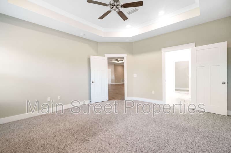 Pensacola House: 10836 Blacktail Loop