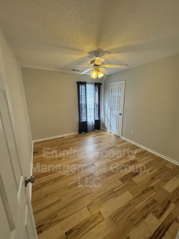 Blythewood House: 66 Sand Oak Court