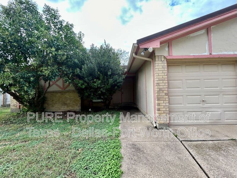 Arlington House: 3502 Littlestone Drive