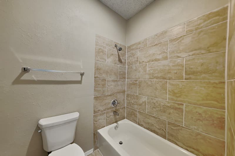 Rowlett House: 6700 Alissa Dr
