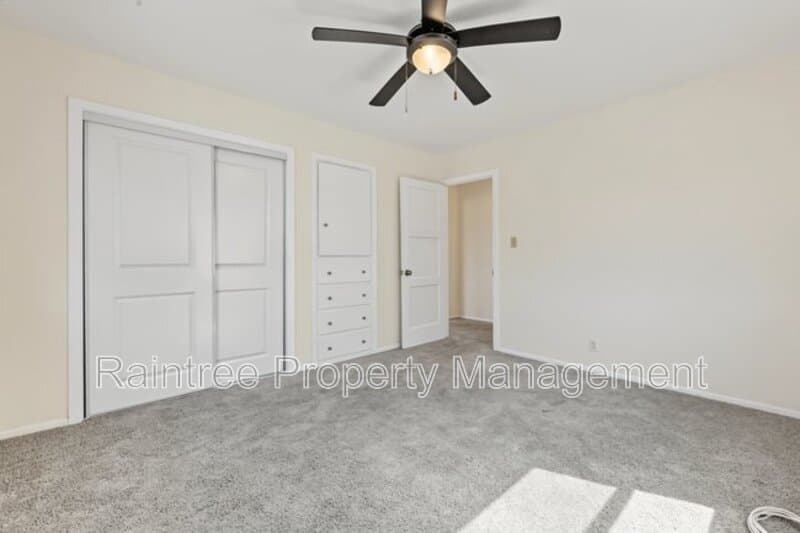 Solana Beach Condo: 146 N Cedros Ave