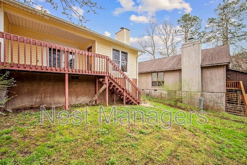 Fayetteville House: 502 Toxaway Court