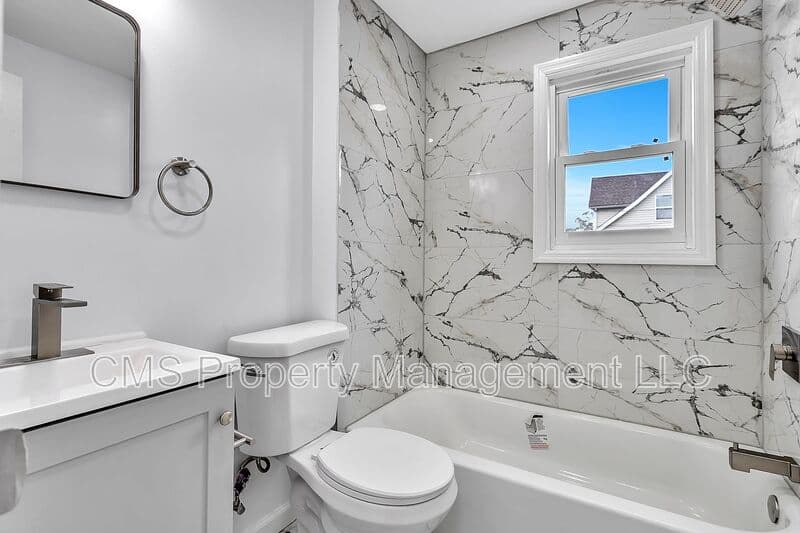 Dunellen Condo: 401 Sanford Ave