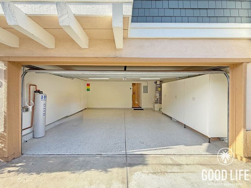 Corona del Mar House: 2709 Bungalow Pl
