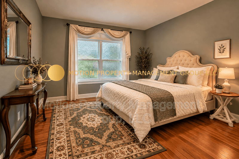 Monticello House: 682 East Mourning Dove Court