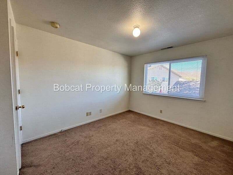 Dayton Condo: 136 Dayton Village Parkway