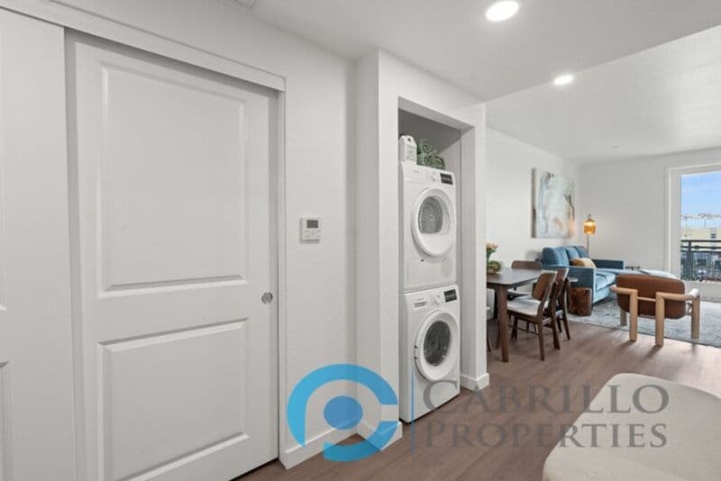 San Diego Apartment: 2724 El Cajon Blvd