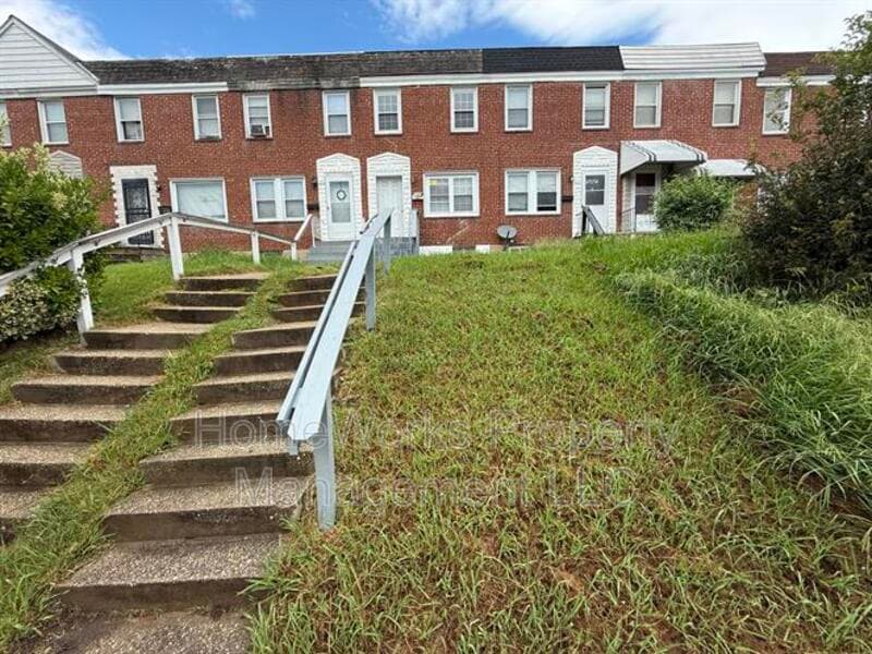 BALTIMORE Townhome: 3844 ELMLEY AVE