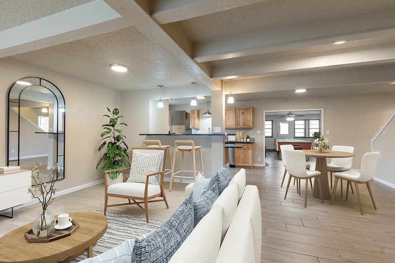Burnet House: 400 North River Oaks Drive