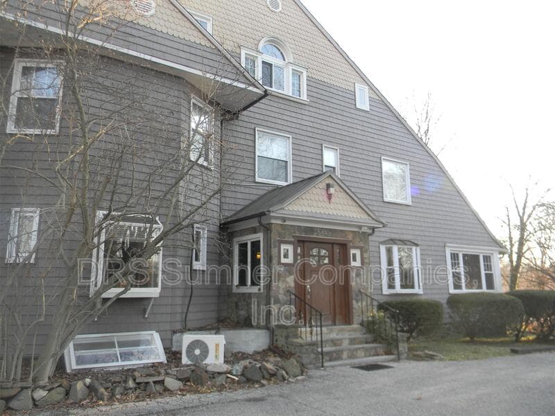 Baltimore Condo: 5440 Frederick Avenue - 2