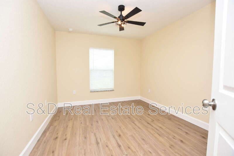 Lakeland Condo: 1111 Mercury Dr E