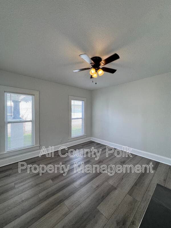 Lakeland House: 1044 W Lime St.
