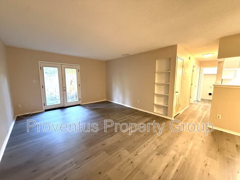 Pensacola Apartment: 260 N Crow Rd