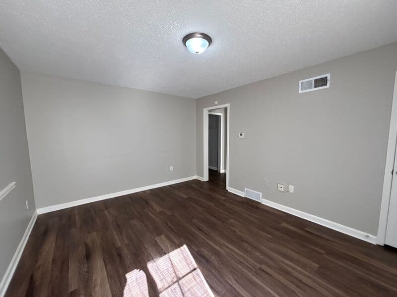 Memphis House: 5259 Cedar Bluff Dr