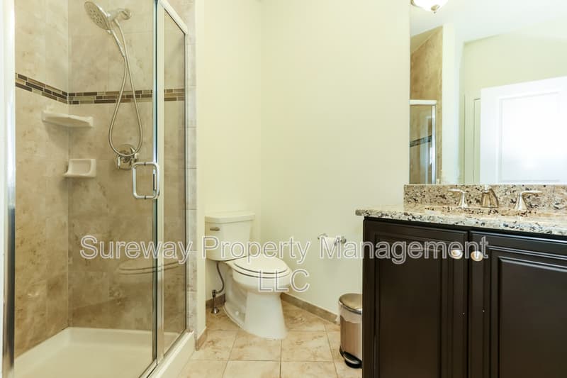 Monroe Township House: 17 Greylynne Drive