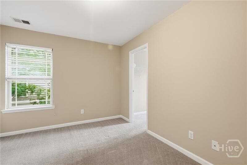Richmond Hill House: 380 Summer Hill Way