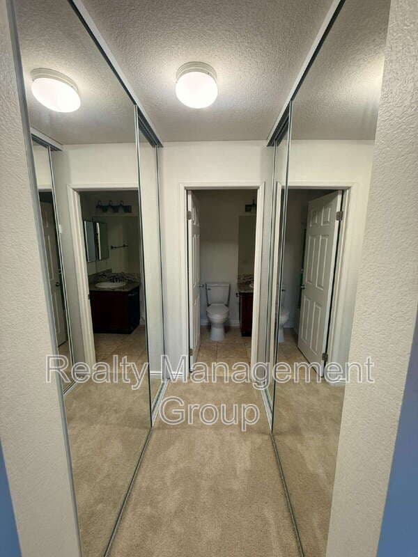 La Mesa Condo: 5417 Lake Murray Boulevard