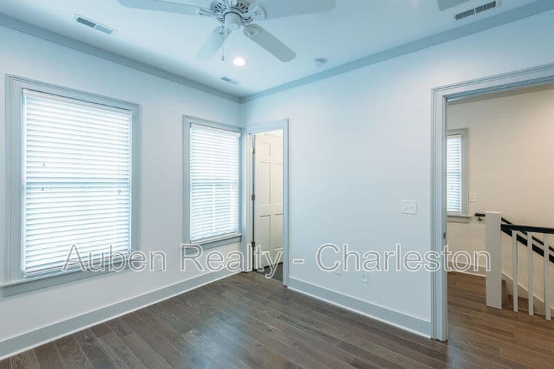 Charleston Condo: 10 Orrs Ct