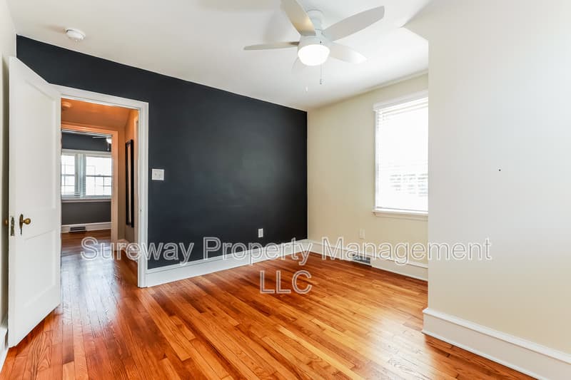 Haddon Township House: 404 Strawbridge Ave