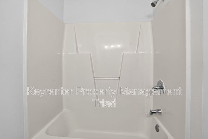 High Point House: 3779 Shadow Ridge Drive