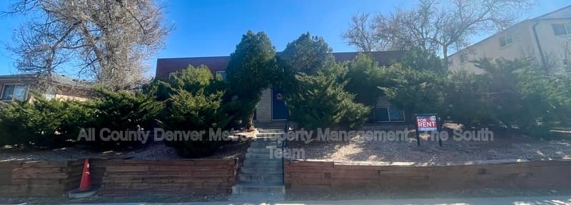 Aurora Condo: 1720 Chester
