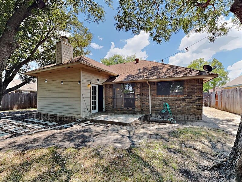 Flower Mound House: 5109 Prairie Creek Dr