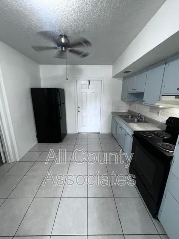 Port Richey House: 7027 Bougenville Dr